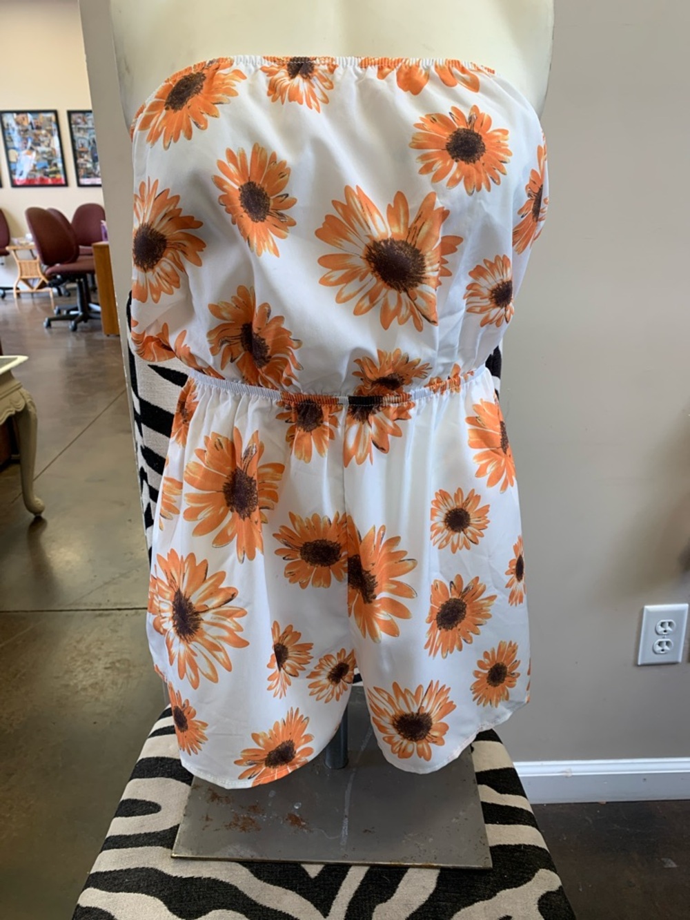 SHEIN White Strapless Sunflower Print Romper